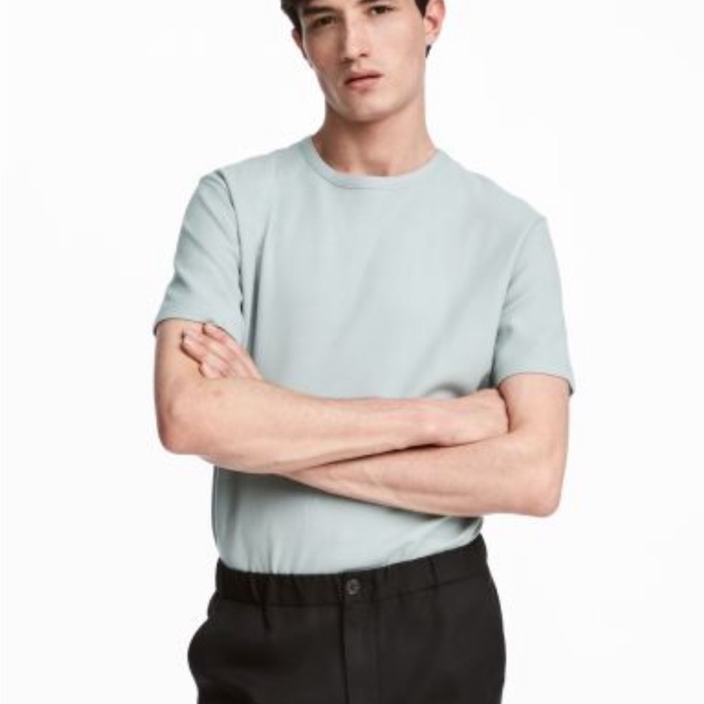🪼H&M Cotton t-shirt! - Picture 3 of 7